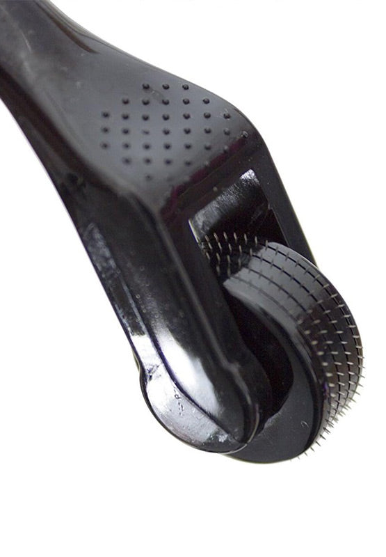 Derma Roller For Eyes - 540 Titanium &amp; Gold Micro Needles 0.3mm By SkinPep®